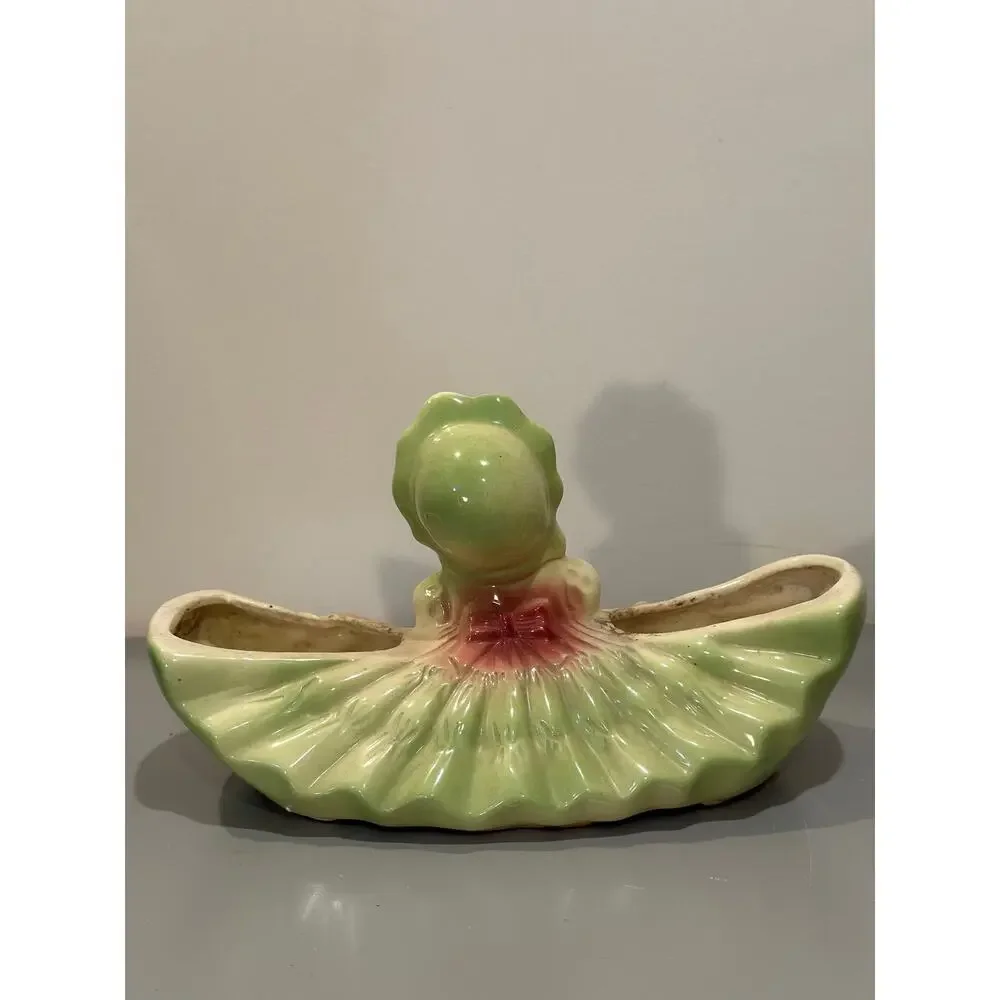 Unbranded charming vintage